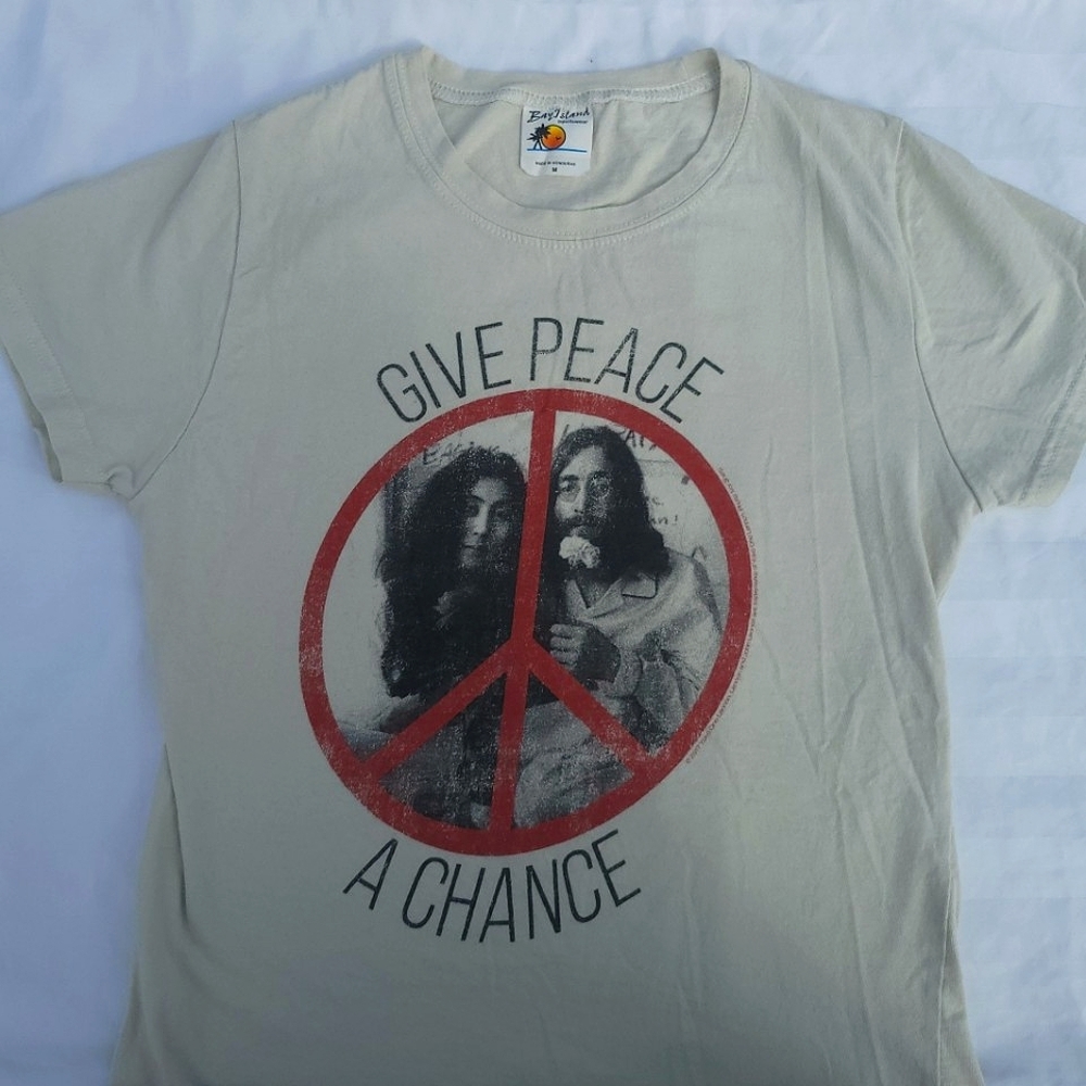 SOLD!!!! The Beatles John lennon Band Tee Shirt